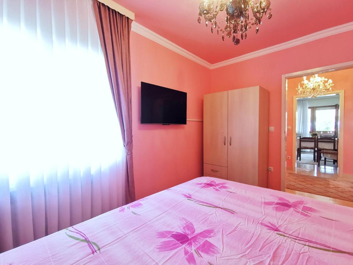 Apartments Mira Kastela Dış mekan fotoğraf